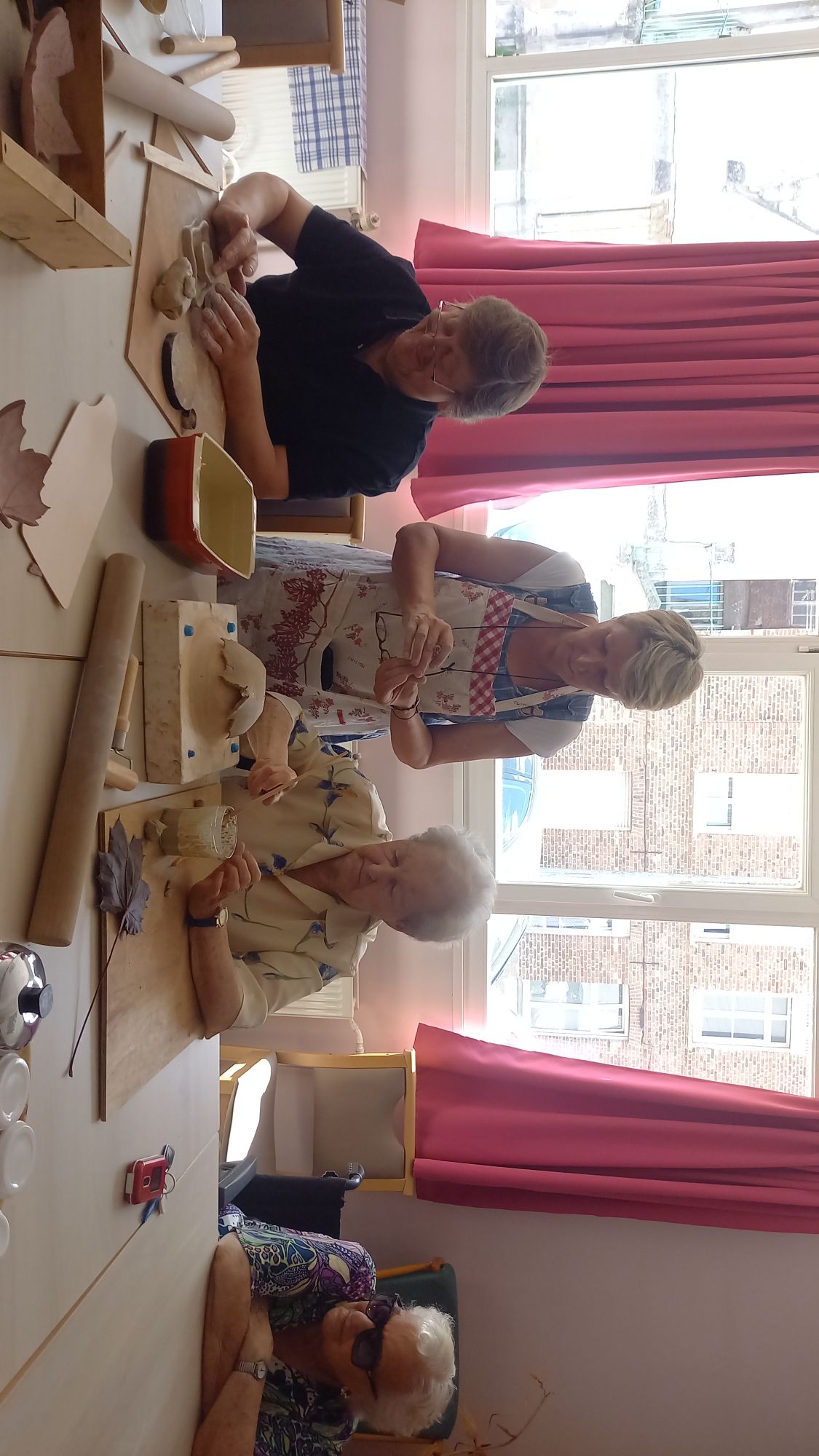 Ateliers de poterie au sein des Résidences Autonomie 